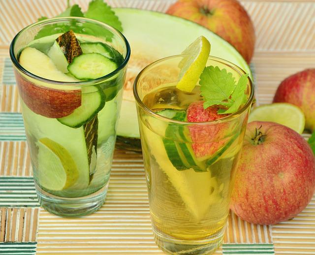 Best Drinks to Help You Lose Weight After Dinner