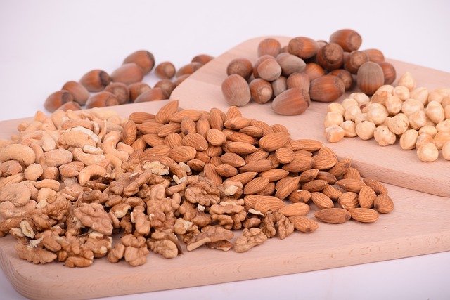 nuts to eat for weight loss
