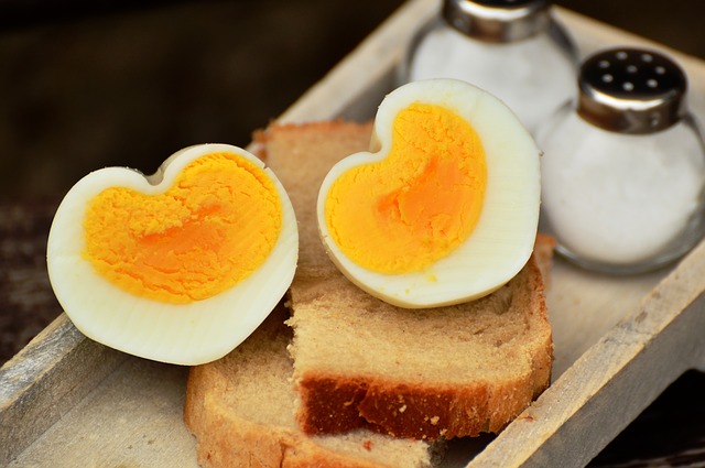 Boiled Eggs Health Benefits, Nutrients, Side Effects, Recipes, and More